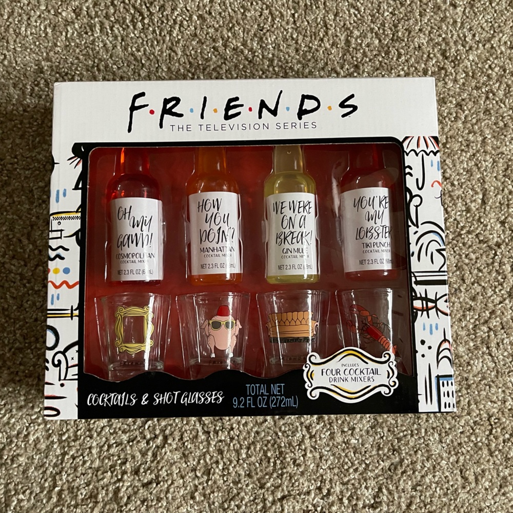 FRIENDS cocktail and shot glass set